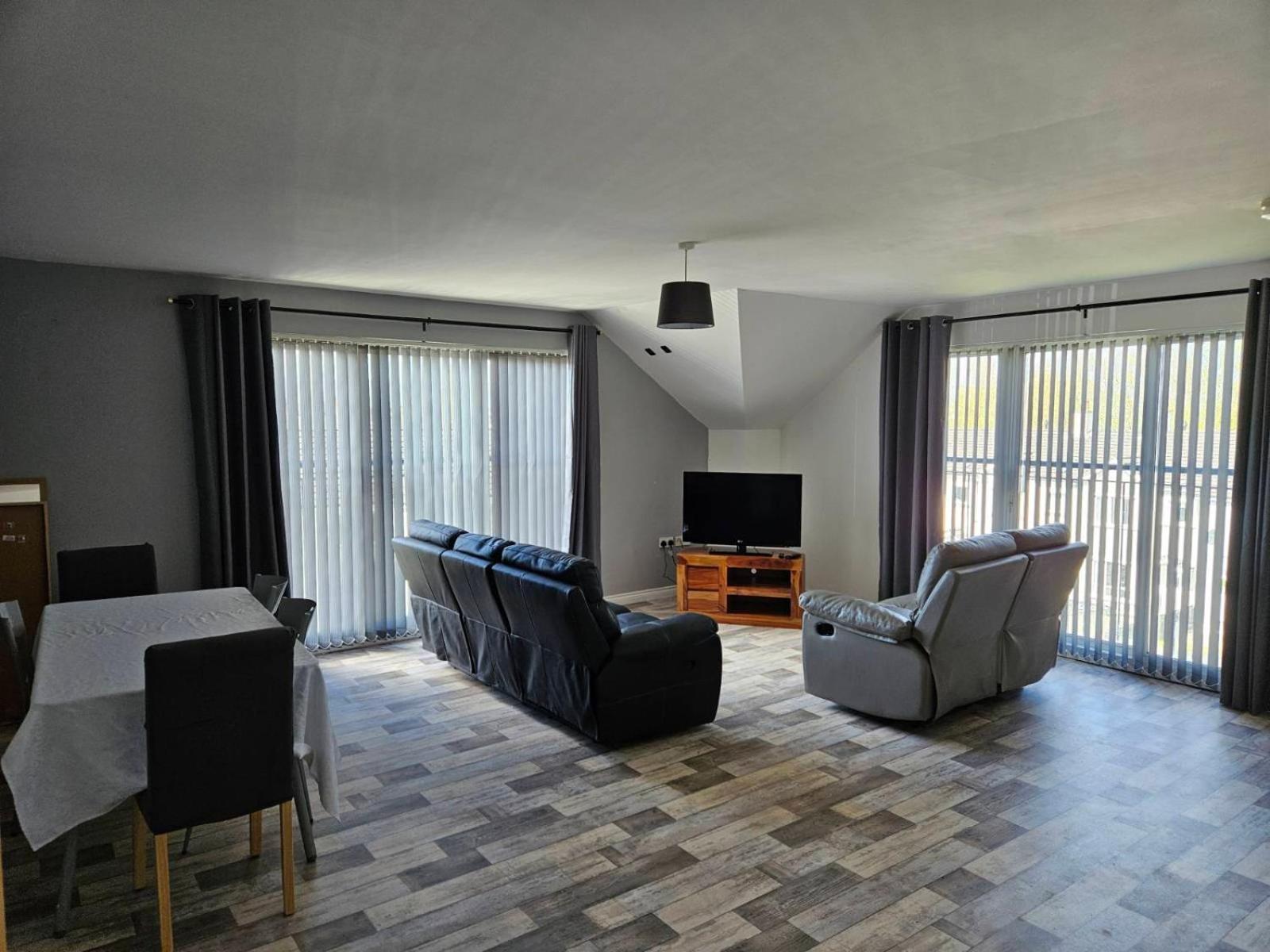 Апартаменты Skyview Retreat Лондондерри Экстерьер фото